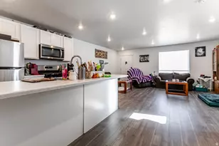 1822 N Blue Iris Ave, Tooele, UT 84074 - Photo 4