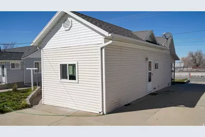 268 E Vine St S, Tooele, UT 84074 - Photo 10