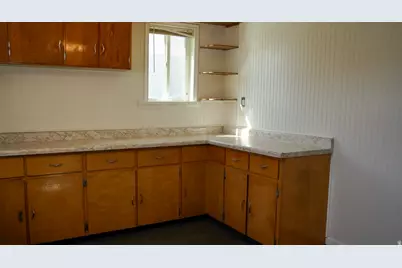 268 E Vine St S, Tooele, UT 84074 - Photo 4