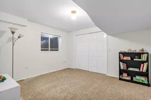 8921 S Shady Meadow Dr, Sandy, UT 84093 - Photo 34