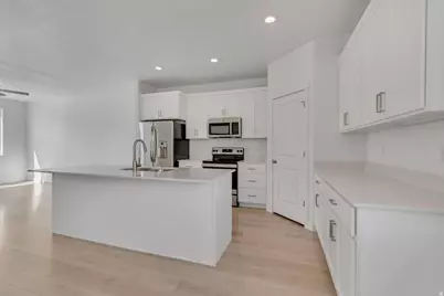 487 S 900 W, American Fork, UT 84003 - Photo 8