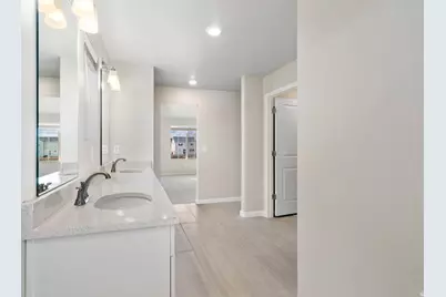 277 N Roundabout St, Saratoga Springs, UT 84045 - Photo 12