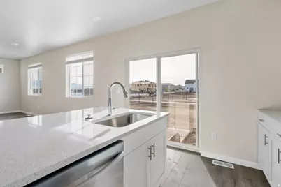 277 N Roundabout St, Saratoga Springs, UT 84045 - Photo 24