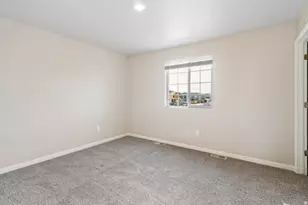 277 N Roundabout St, Saratoga Springs, UT 84045 - Photo 28