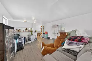 262 E Hidden View Dr, Sandy, UT 84070 - Photo 4