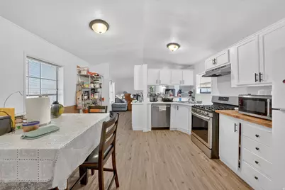 262 E Hidden View Dr #94, Sandy, UT 84070 - Photo 12