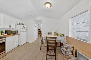 262 E Hidden View Dr, Sandy, UT 84070 - Photo 6