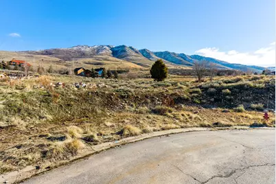 5630 E Highland View Ct, Eden, UT 84310 - Photo 4