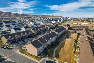 1986 N Belmont Dr, Saratoga Springs, UT 84045 - Photo 32