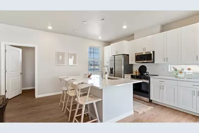 303 E Kanab Creek Dr, Saratoga Springs, UT 84045 - Photo 12