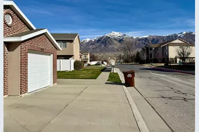 2511 N Charleston Ave, Harrisville, UT 84414 - Photo 2