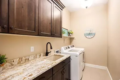 10847 S Hiddenwood Dr, Sandy, UT 84092 - Photo 30