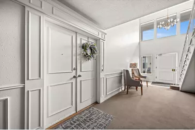 2263 E Tara Ln #4, Holladay, UT 84117 - Photo 2