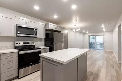 1032 E 400 S #306 B, Salt Lake City, UT 84102 - Photo 10