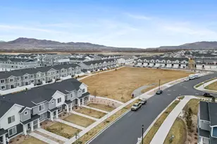 274 N Portside Ln, Saratoga Springs, UT 84045 - Photo 32