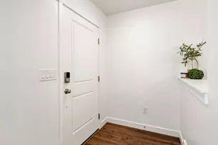 274 N Portside Ln, Saratoga Springs, UT 84045 - Photo 2