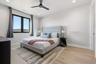 5267 W 2440 S, Hurricane, UT 84737 - Photo 22