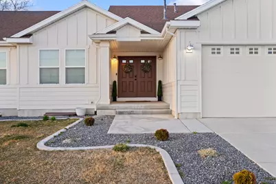 206 W 300 S, Willard, UT 84340 - Photo 4