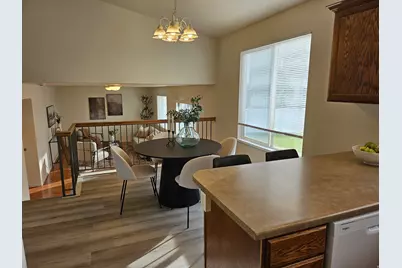 1984 S 1500 W, Woods Cross, UT 84087 - Photo 8