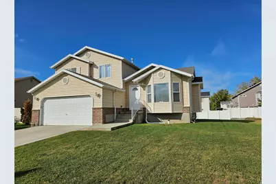 1984 S 1500 W, Woods Cross, UT 84087 - Photo 2