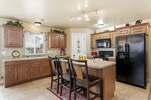 602 Ridge Pl Dr, Ogden, UT 84404 - Photo 8