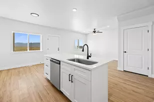 1251 N 680 W, Tooele, UT 84074 - Photo 10