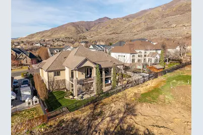 1582 Hidden Springs Pkwy, Fruit Heights, UT 84037 - Photo 80