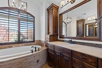 1582 Hidden Springs Pkwy, Fruit Heights, UT 84037 - Photo 34