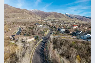 1582 Hidden Springs Pkwy, Fruit Heights, UT 84037 - Photo 90