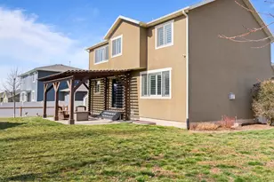 1368 E 275 S, Layton, UT 84040 - Photo 42