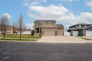1368 E 275 S, Layton, UT 84040 - Photo 52