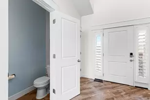 1368 E 275 S, Layton, UT 84040 - Photo 16