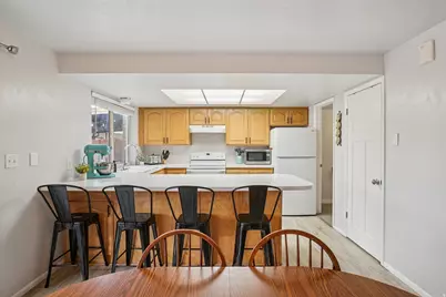 216 S 400 W, Orem, UT 84058 - Photo 8