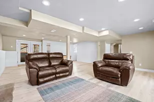 9472 S Tramway Dr, Sandy, UT 84092 - Photo 30