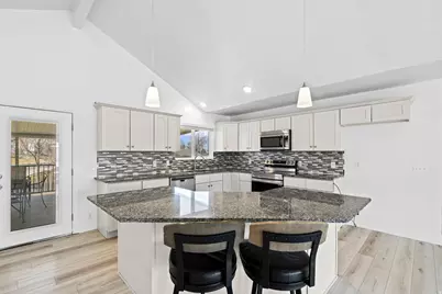 9472 S Tramway Dr, Sandy, UT 84092 - Photo 14