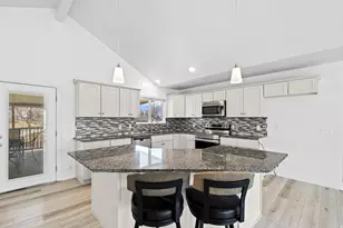 9472 S Tramway Dr, Sandy, UT 84092 - Photo 14