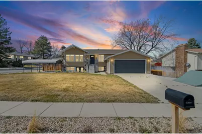 9472 S Tramway Dr, Sandy, UT 84092 - Photo 2