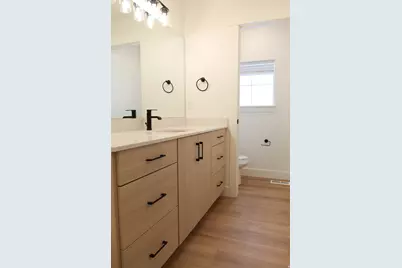 639 N 300 W, Smithfield, UT 84335 - Photo 10