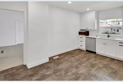 205 N 100 W, Tremonton, UT 84337 - Photo 28