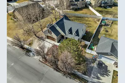 332 W Hillside Dr, Saratoga Springs, UT 84045 - Photo 44