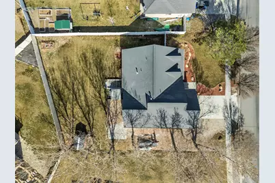 332 W Hillside Dr, Saratoga Springs, UT 84045 - Photo 50
