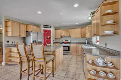 332 W Hillside Dr, Saratoga Springs, UT 84045 - Photo 10