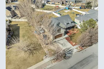 332 W Hillside Dr, Saratoga Springs, UT 84045 - Photo 42