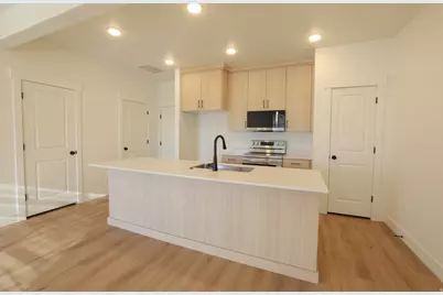 273 W 690 N, Smithfield, UT 84335 - Photo 6