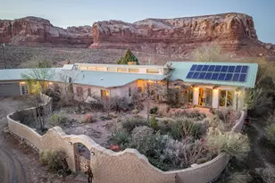 111 W Abby Rd, Bluff, UT 84512 - Photo 2