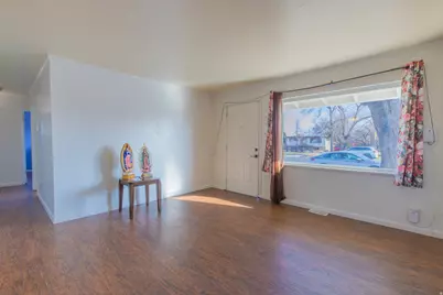 4942 S 4015 W, Taylorsville, UT 84129 - Photo 4