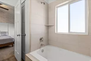 826 N Gleneagles Ct, Tooele, UT 84074 - Photo 20