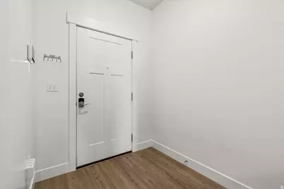 826 N Gleneagles Ct, Tooele, UT 84074 - Photo 4