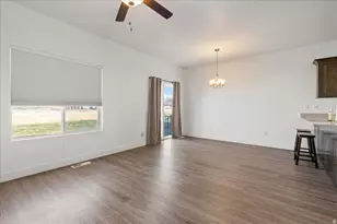 826 N Gleneagles Ct, Tooele, UT 84074 - Photo 16