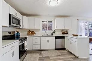 2338 W 4250 S, Roy, UT 84067 - Photo 10